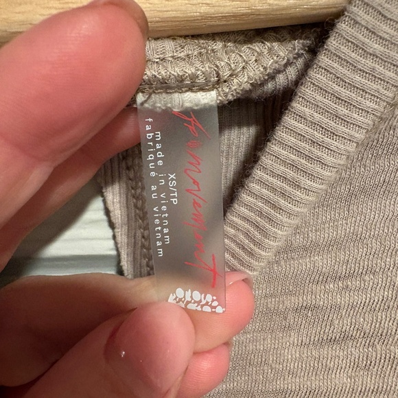 Free people active top - Picture 3 of 3